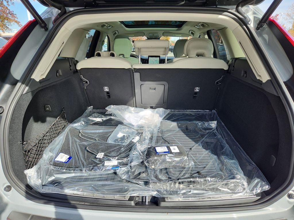 new 2026 Volvo XC60 car, priced at $61,435