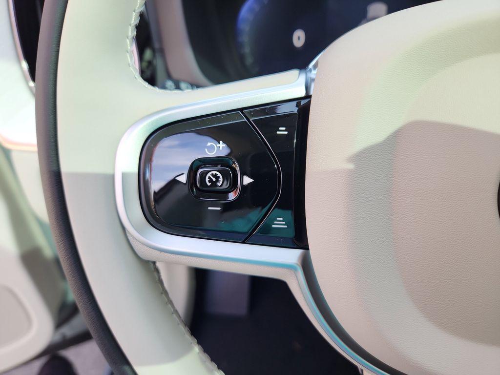 new 2026 Volvo XC60 car, priced at $61,435