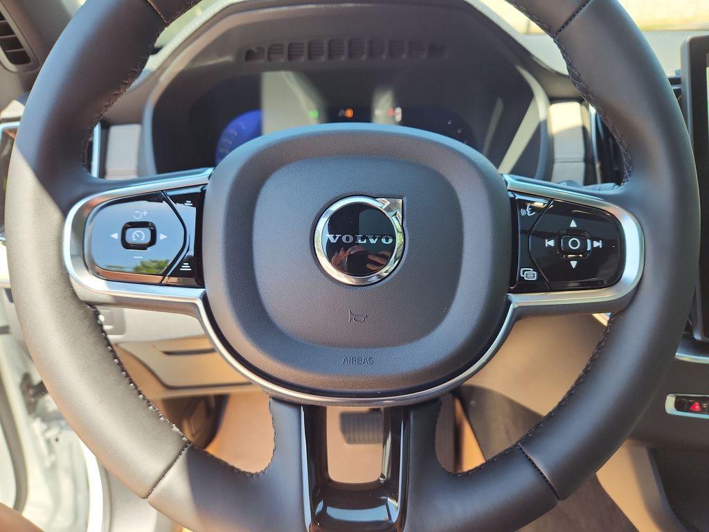 new 2026 Volvo XC90 Plug-In Hybrid car, priced at $86,595