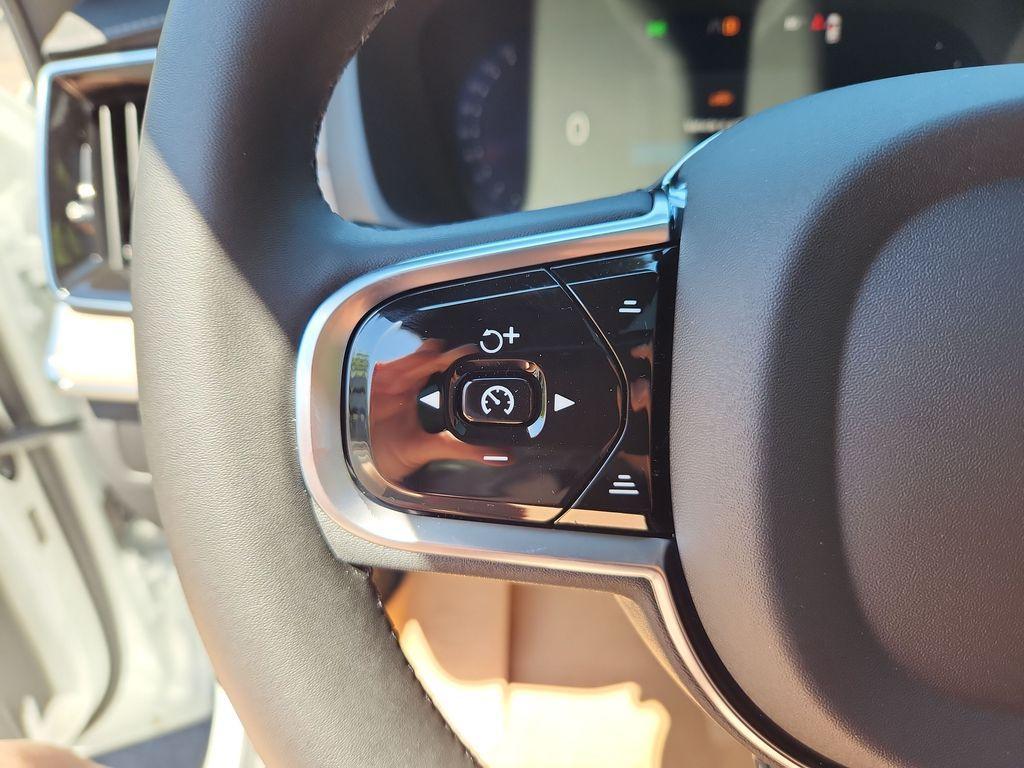 new 2026 Volvo XC90 Plug-In Hybrid car, priced at $86,595