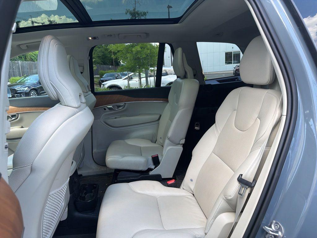 used 2022 Volvo XC90 Recharge Plug-In Hybrid car, priced at $40,995
