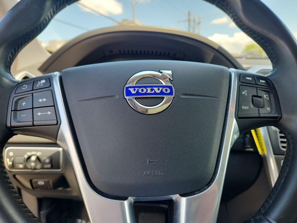 used 2016 Volvo XC60 car, priced at $17,780