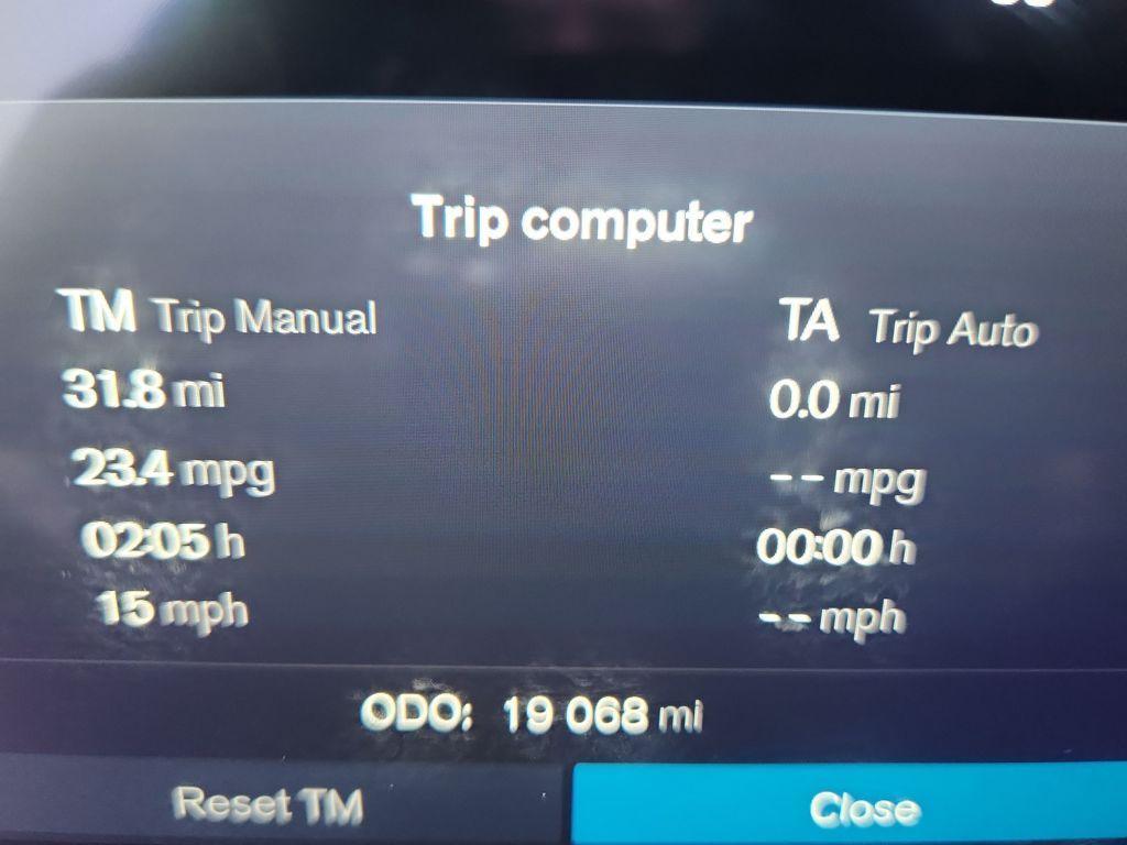 used 2025 Volvo XC40 car, priced at $29,990