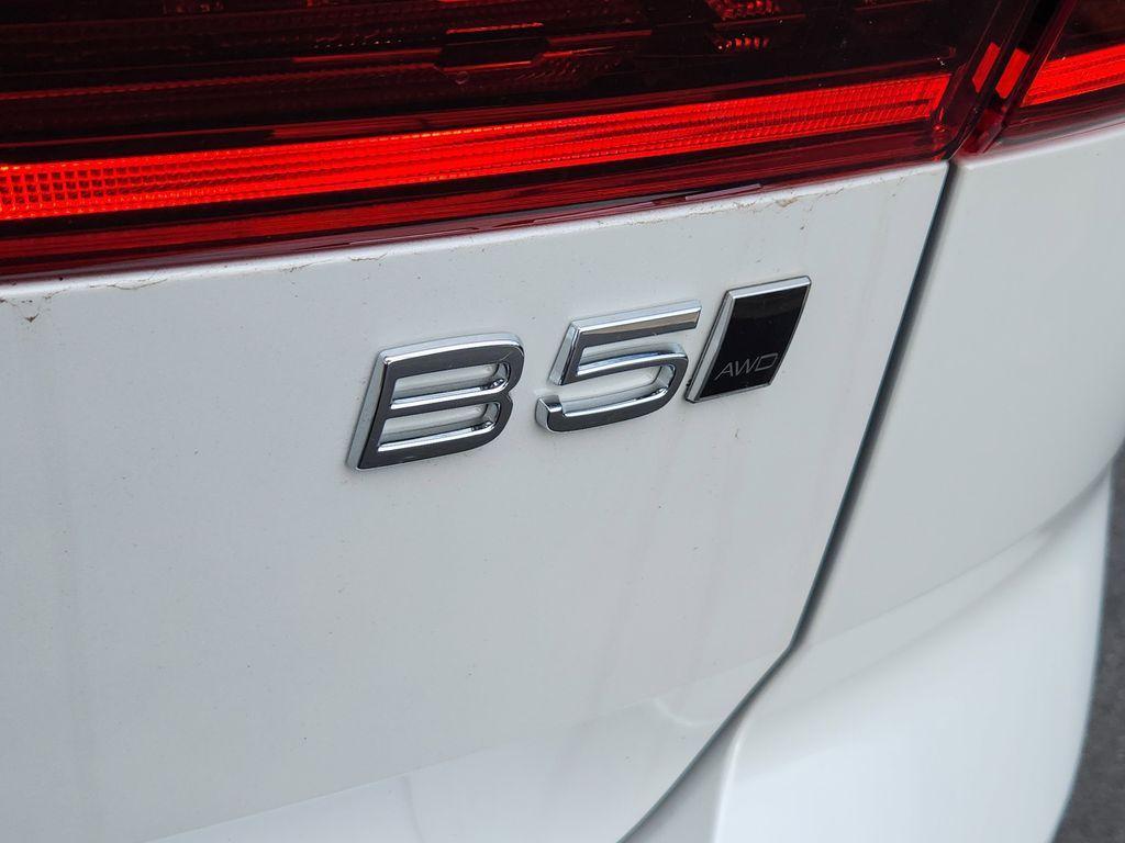 new 2026 Volvo XC60 car, priced at $54,685