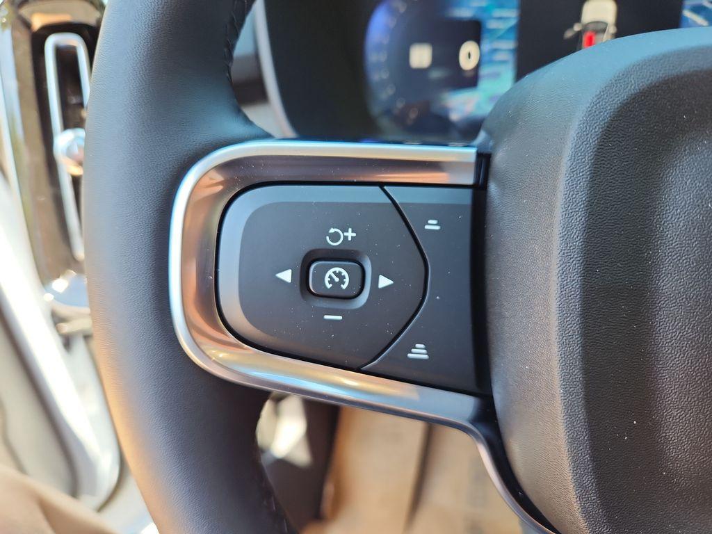 new 2026 Volvo XC40 car, priced at $50,260
