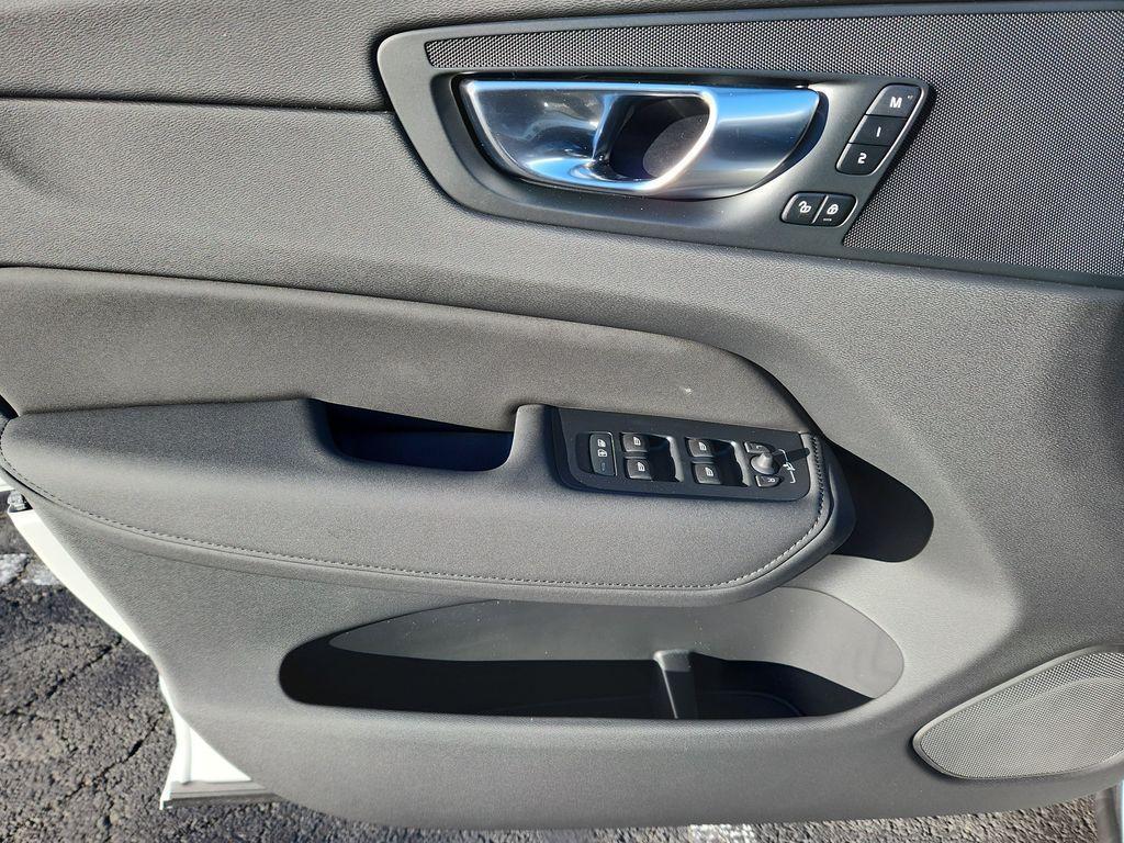 new 2026 Volvo XC60 Plug-In Hybrid car, priced at $61,495