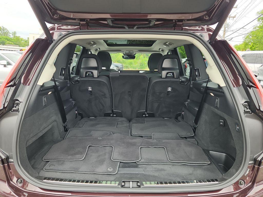 new 2026 Volvo XC90 Plug-In Hybrid car, priced at $84,795
