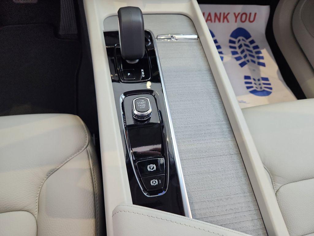 new 2025 Volvo XC60 Plug-In Hybrid car, priced at $61,679