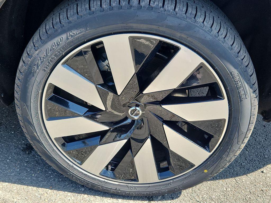 used 2024 Volvo XC90 Recharge Plug-In Hybrid car, priced at $51,765