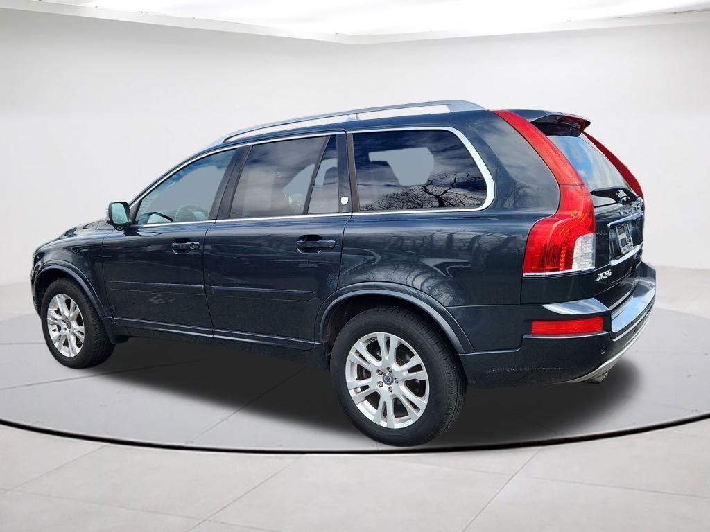 used 2014 Volvo XC90 car, priced at $9,770