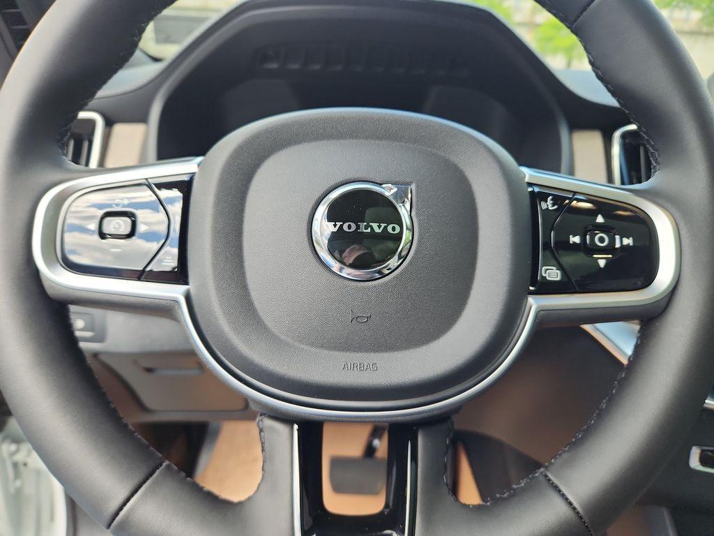 new 2026 Volvo XC90 Plug-In Hybrid car, priced at $80,245
