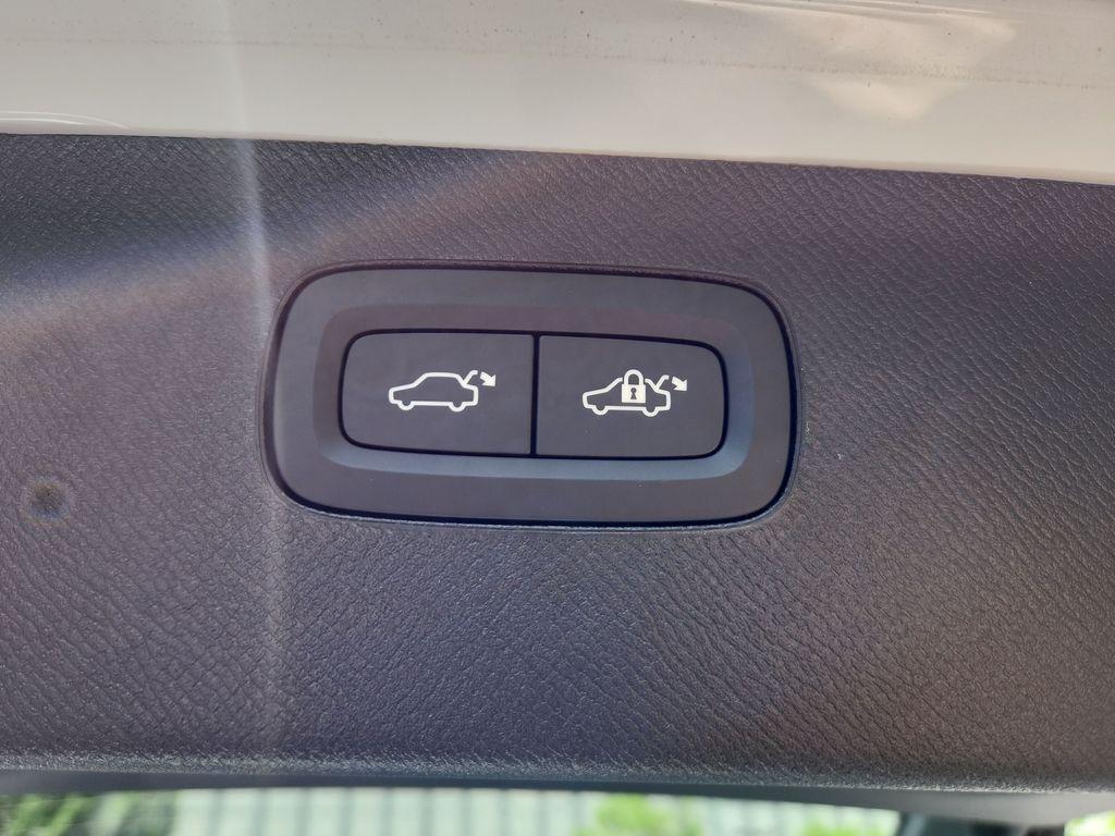 new 2026 Volvo XC90 Plug-In Hybrid car, priced at $80,245