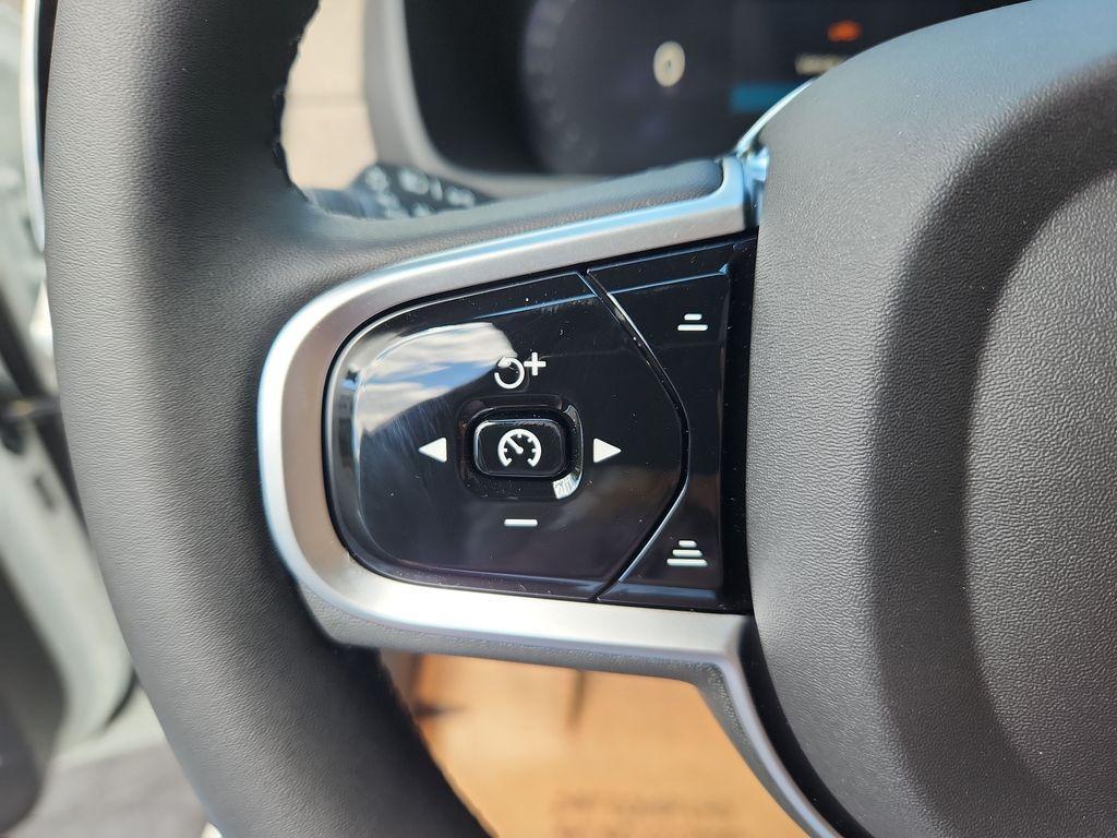 new 2026 Volvo XC90 Plug-In Hybrid car, priced at $80,245