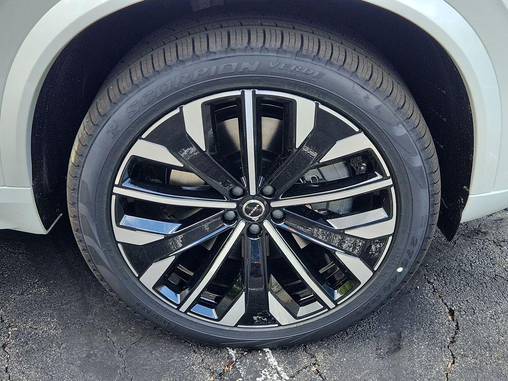 new 2026 Volvo XC90 Plug-In Hybrid car, priced at $80,245