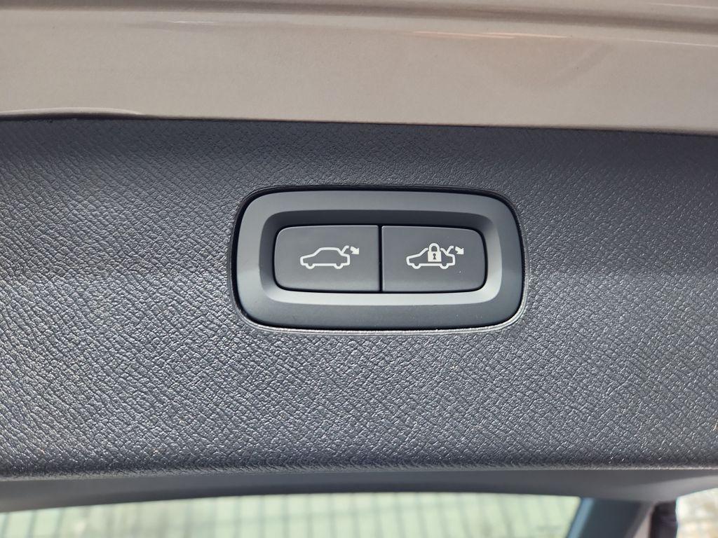 new 2026 Volvo XC90 car, priced at $73,575