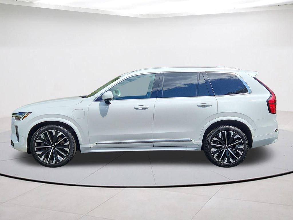 new 2026 Volvo XC90 Plug-In Hybrid car, priced at $92,705