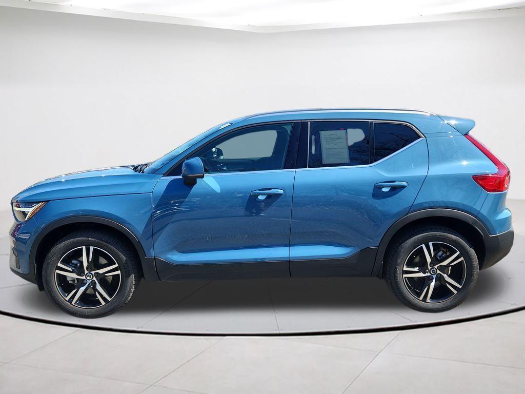 used 2025 Volvo XC40 car, priced at $29,990