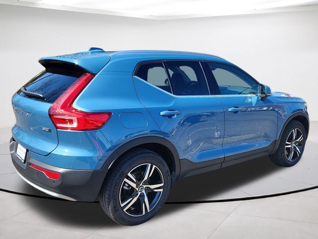 used 2025 Volvo XC40 car, priced at $29,990