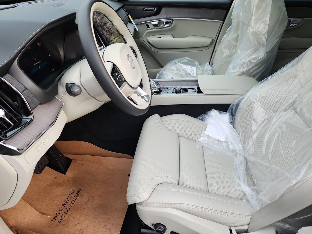 new 2026 Volvo XC90 Plug-In Hybrid car, priced at $83,245