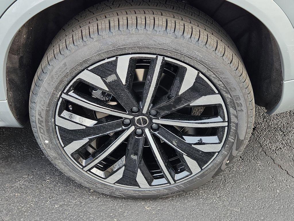 new 2026 Volvo XC90 Plug-In Hybrid car, priced at $83,245