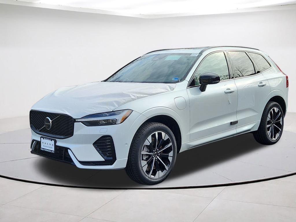 new 2026 Volvo XC60 Plug-In Hybrid car, priced at $67,705