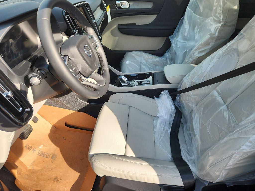 new 2026 Volvo XC40 car, priced at $51,360