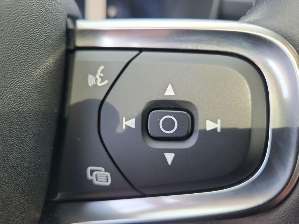 used 2025 Volvo XC40 car, priced at $31,120