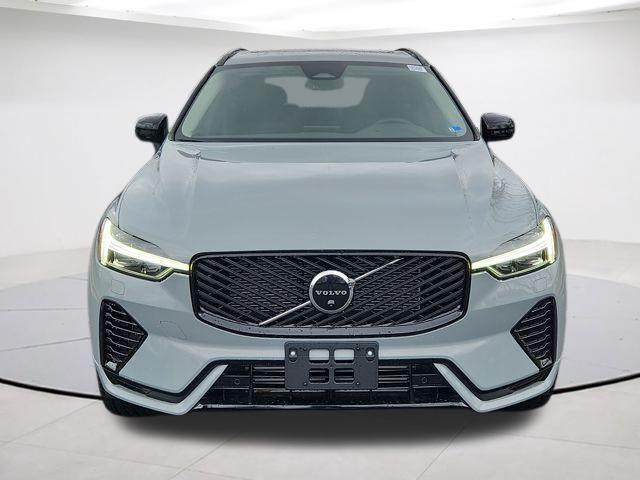 new 2026 Volvo XC60 Plug-In Hybrid car, priced at $69,405