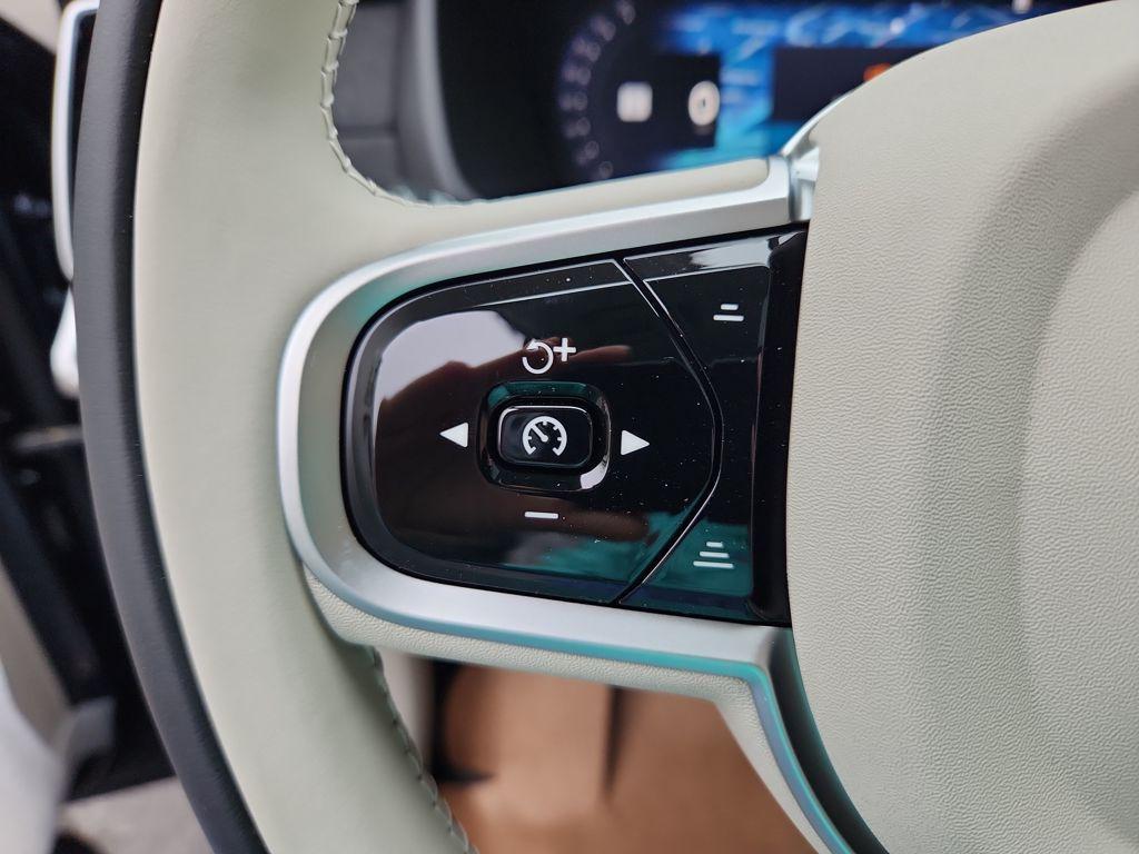 new 2026 Volvo XC90 Plug-In Hybrid car, priced at $85,495