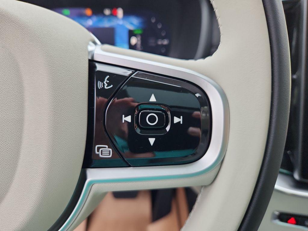 new 2026 Volvo XC90 Plug-In Hybrid car, priced at $85,495