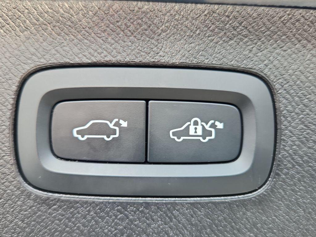 used 2023 Volvo XC90 Recharge Plug-In Hybrid car, priced at $46,500