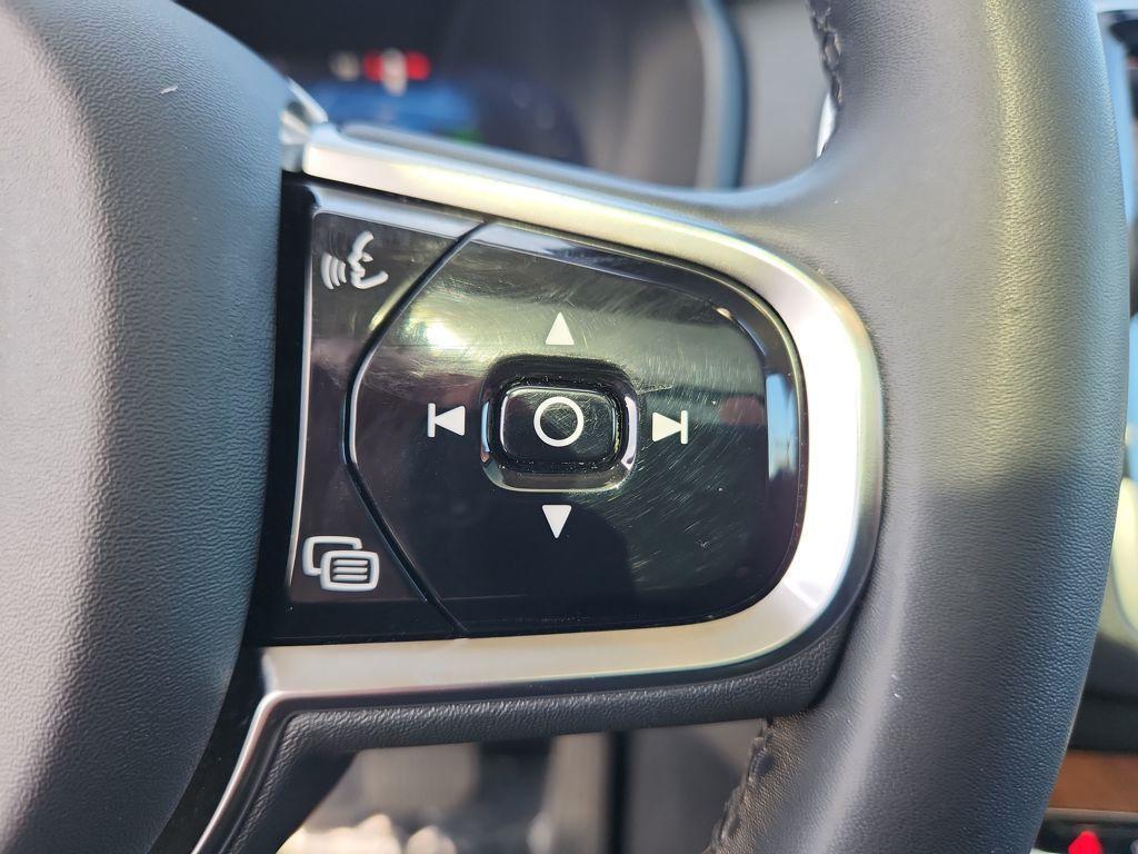 used 2023 Volvo XC90 Recharge Plug-In Hybrid car, priced at $46,500