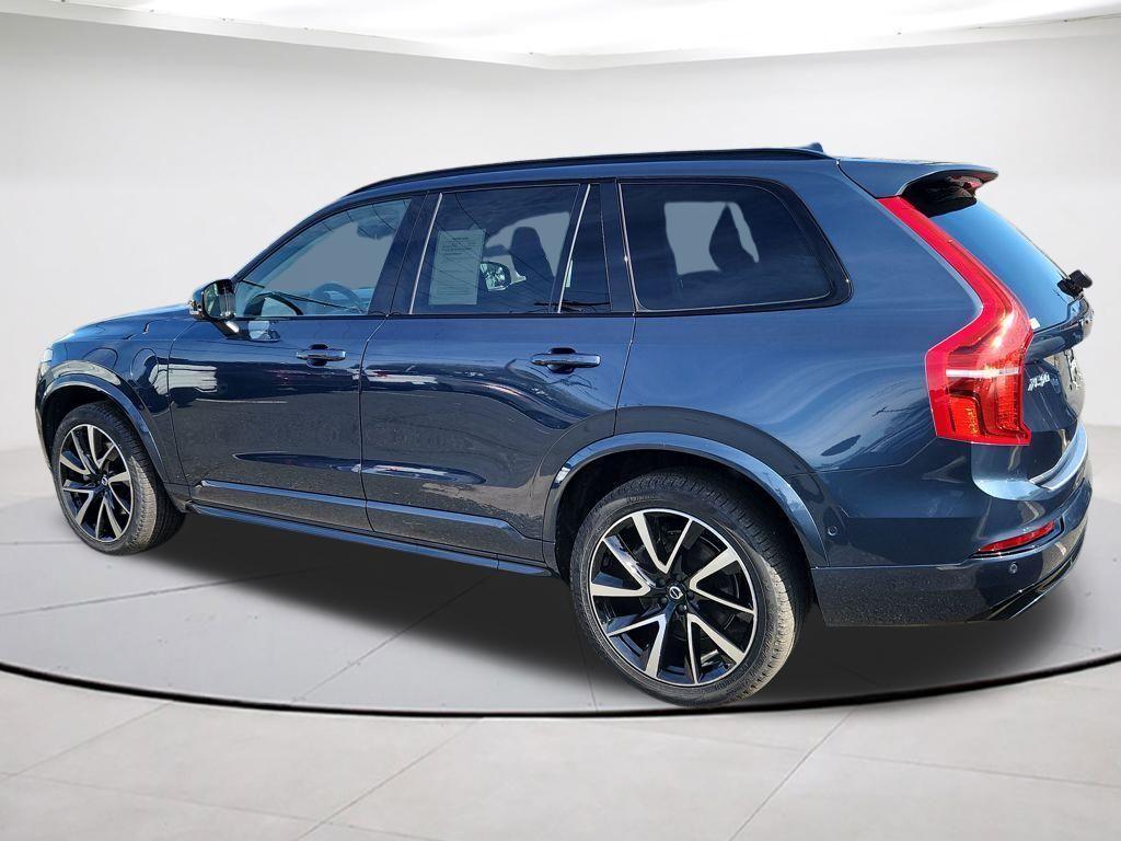 used 2023 Volvo XC90 Recharge Plug-In Hybrid car, priced at $46,500