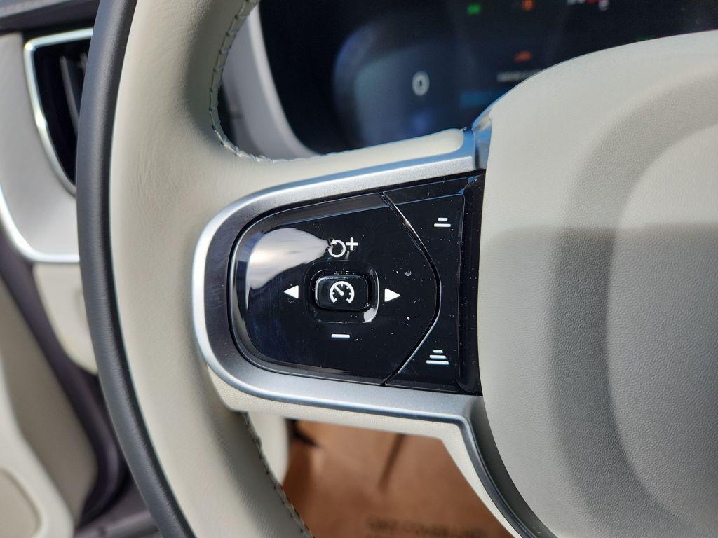 new 2026 Volvo XC60 Plug-In Hybrid car, priced at $71,995