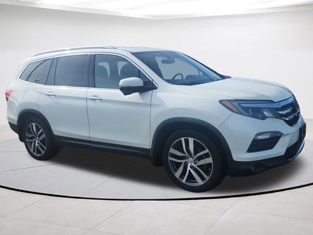 used 2016 Honda Pilot car, priced at $12,900