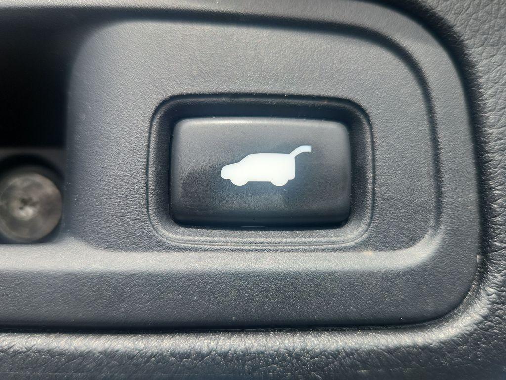 used 2016 Honda Pilot car, priced at $12,900