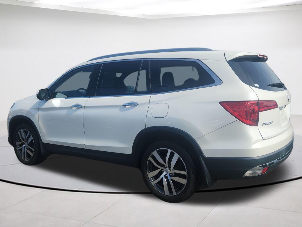 used 2016 Honda Pilot car, priced at $12,900