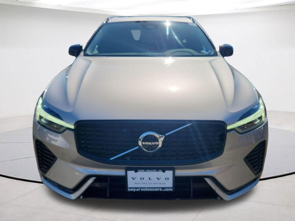 used 2023 Volvo XC60 car, priced at $33,495