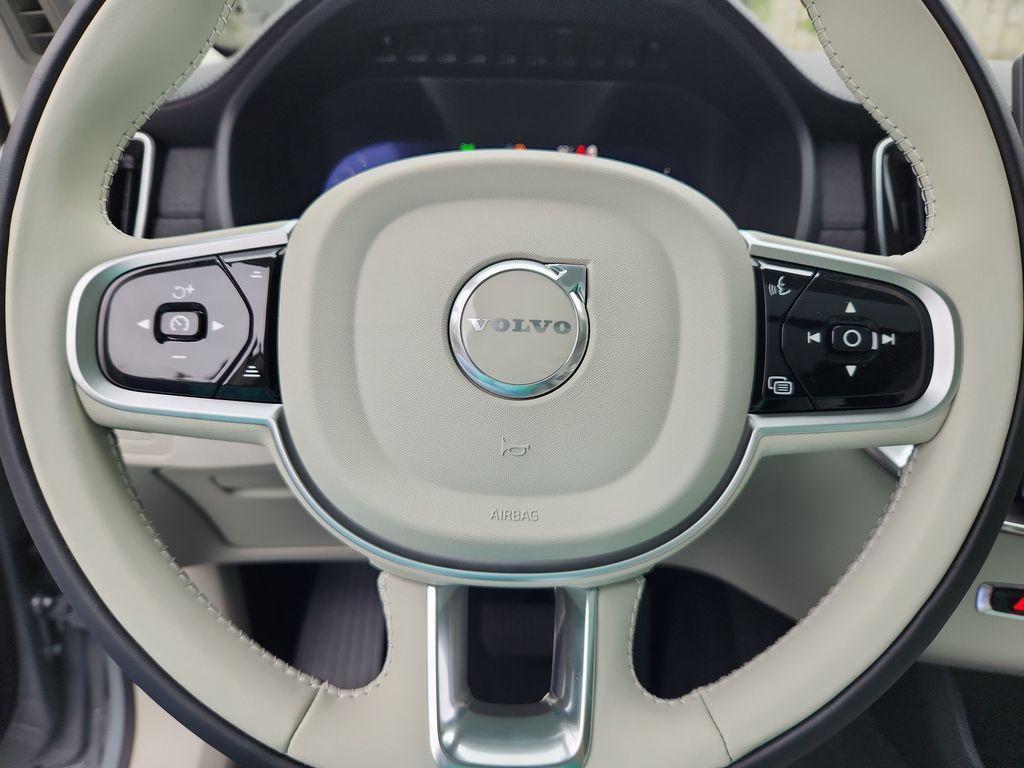 new 2026 Volvo XC90 Plug-In Hybrid car, priced at $85,745