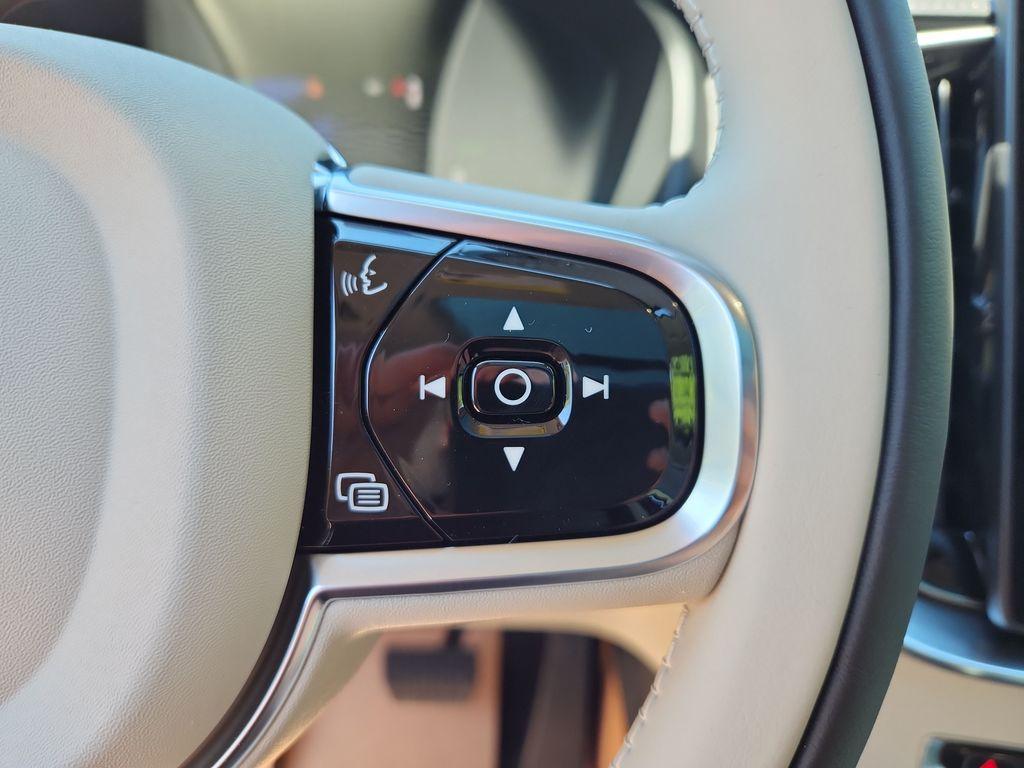 new 2026 Volvo XC90 Plug-In Hybrid car, priced at $86,595