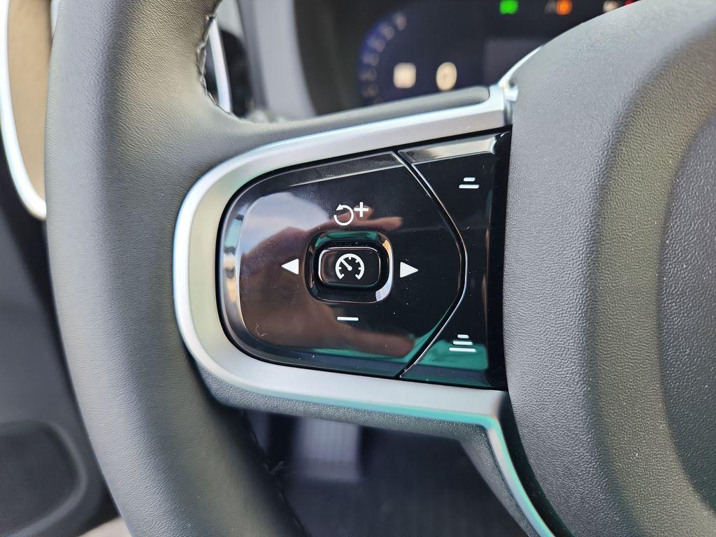 new 2026 Volvo XC60 Plug-In Hybrid car, priced at $69,285