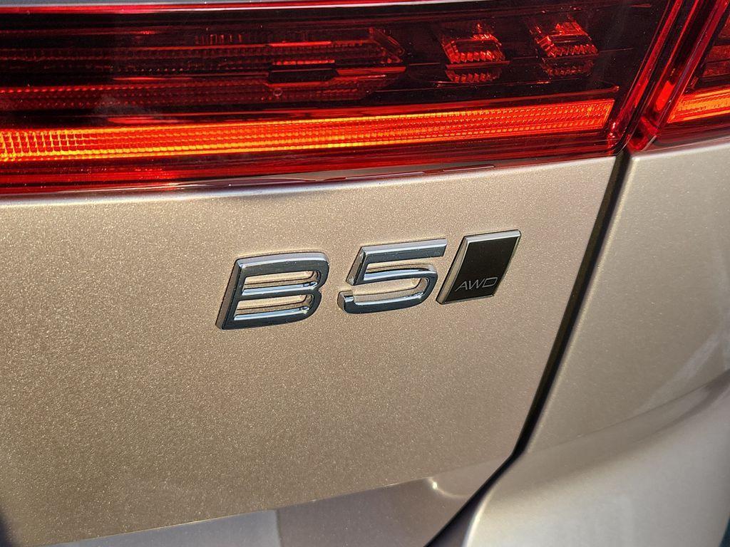 new 2026 Volvo XC60 car, priced at $55,605