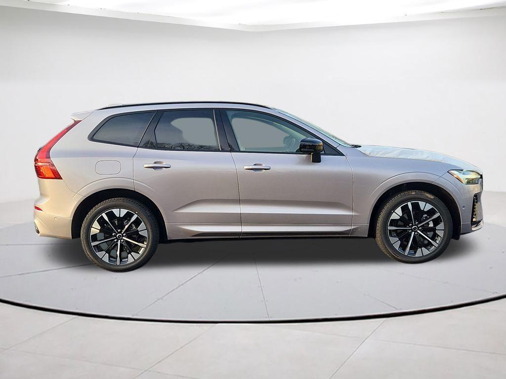 new 2026 Volvo XC60 car, priced at $55,605