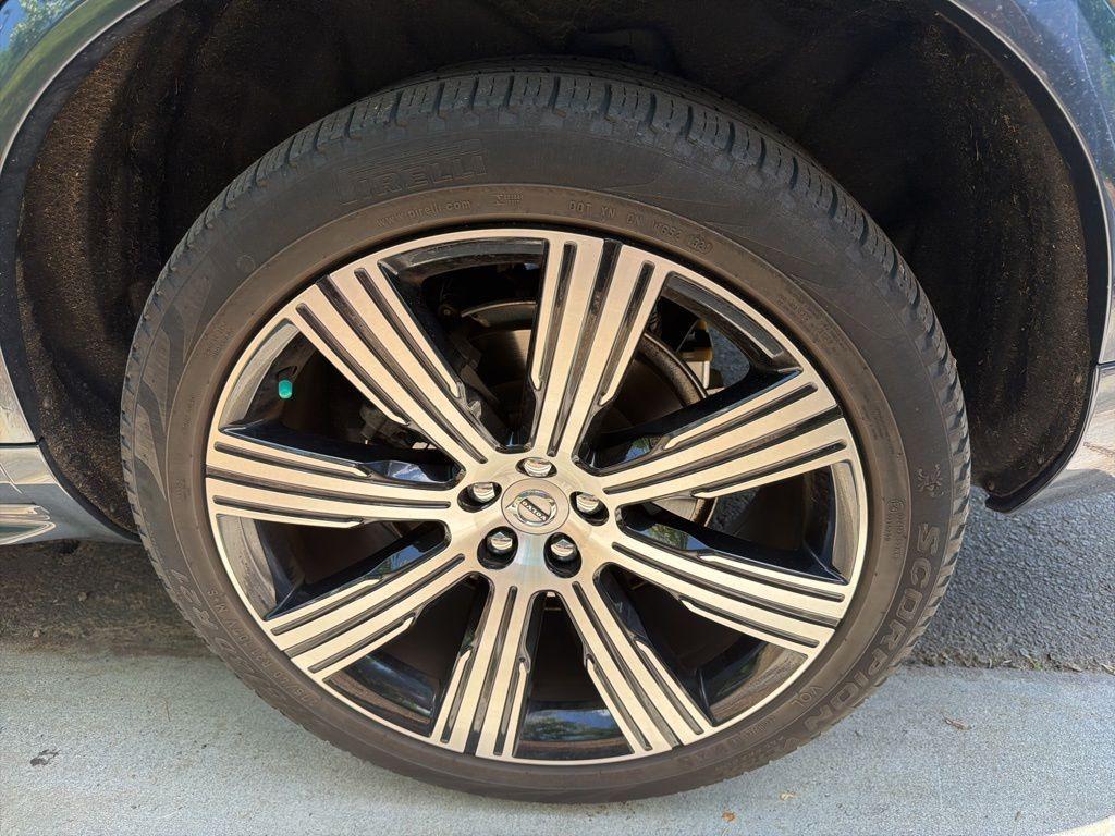 used 2021 Volvo XC90 car, priced at $33,983