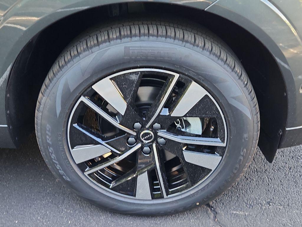 new 2026 Volvo XC60 car, priced at $57,305