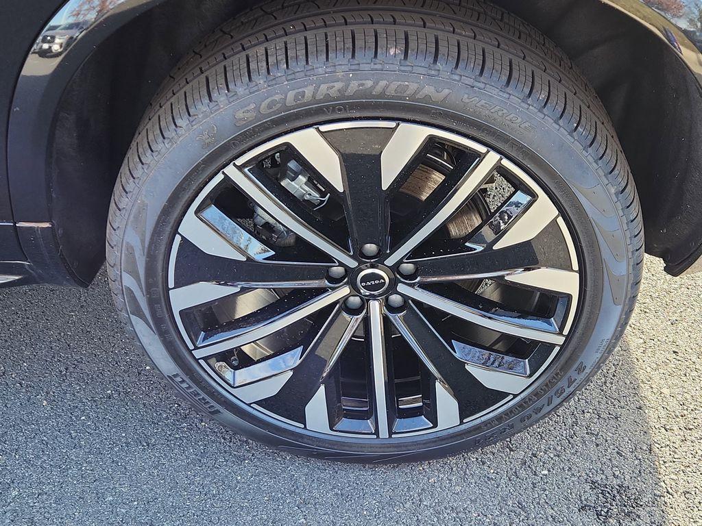 new 2026 Volvo XC90 car, priced at $72,655