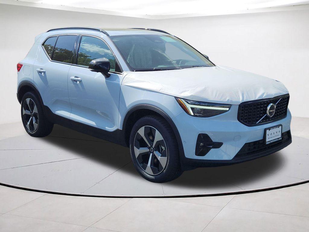 new 2026 Volvo XC40 car, priced at $49,595