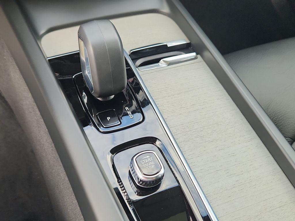 used 2025 Volvo XC60 car, priced at $38,190