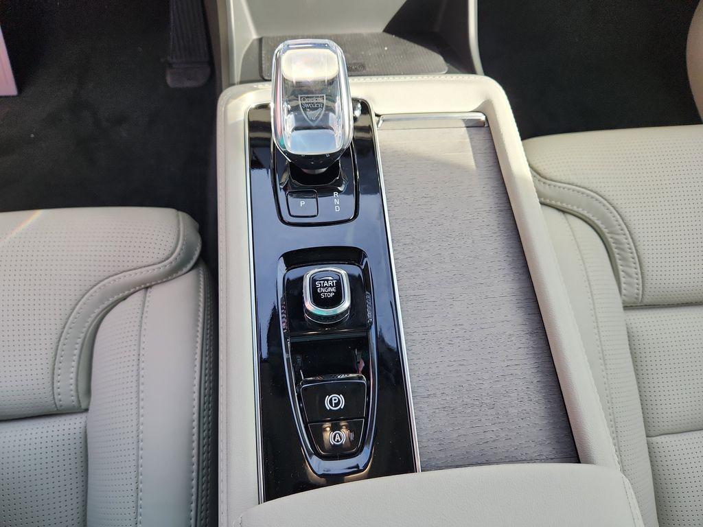 new 2026 Volvo XC90 car, priced at $75,575