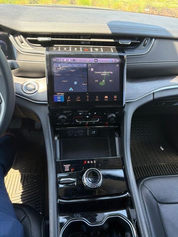 used 2023 Jeep Grand Cherokee L car, priced at $34,595